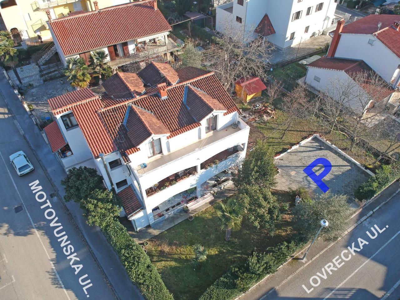 Apartments Vanessa โปเรช ภายนอก รูปภาพ